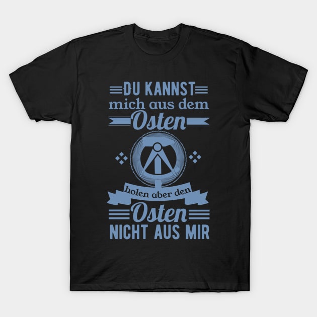 Ostdeutsch Ostalgie Stolzer Ostdeutscher DDR T-Shirt by HBfunshirts
